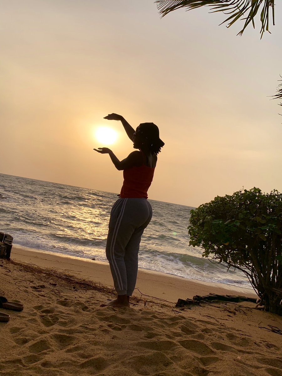 chiefclothinggh's tweet photo. Last Night shenanigans #LouMoon #WesternRegion #SundayBeach

📸: @kwabena_chief https://t.co/nLnwUgfOix