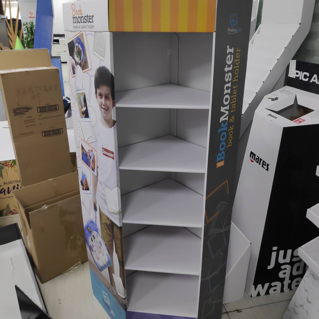 CNcardboardbox's tweet photo. Two side display stand for book holder
#bookholder #holdertablet #phoneholder #ipadholder #accessoriesdisplayshelf #retailshoprack #displays #cardboarddiaplayfactory #christmas🎄 #corrugated #supermarketdesign #market #shelf #racks #promotionaldisplay #kindvastpaperdisplay https://t.co/AZMfxYA5Oh