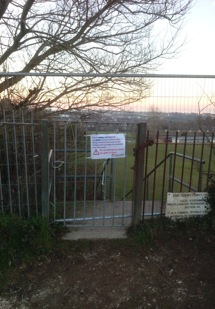 Kieran Barnard (@kieranbarnard) on Twitter photo Shame on <a href="/varndean/">개미친</a>, tearing down children's protests in the dead of night. Preventing children walking to school over the the grass citing H&S and counter terrorism. 🙁 @GreenVarndean <a href="/brightonargus/">Brighton Argus</a> <a href="/BrightonIndy/">Brighton and Hove Independent – The Brighton Indy</a> <a href="/bhcitynews/">Brighton & Hove News</a> <a href="/BBCSussex/">BBC Sussex</a> <a href="/BrightonNewsJo/">Jo Wadsworth</a> <a href="/EnBeeTee/">Nick Taylor</a> <a href="/CarolineLucas/">Caroline Lucas</a> Shame on <a href="/varndean/">개미친</a>, tearing down children's protests in the dead of night. Preventing children walking to school over the the grass citing H&S and counter terrorism. 🙁 @GreenVarndean <a href="/brightonargus/">Brighton Argus</a> <a href="/BrightonIndy/">Brighton and Hove Independent – The Brighton Indy</a> <a href="/bhcitynews/">Brighton & Hove News</a> <a href="/BBCSussex/">BBC Sussex</a> <a href="/BrightonNewsJo/">Jo Wadsworth</a> <a href="/EnBeeTee/">Nick Taylor</a> <a href="/CarolineLucas/">Caroline Lucas</a>
