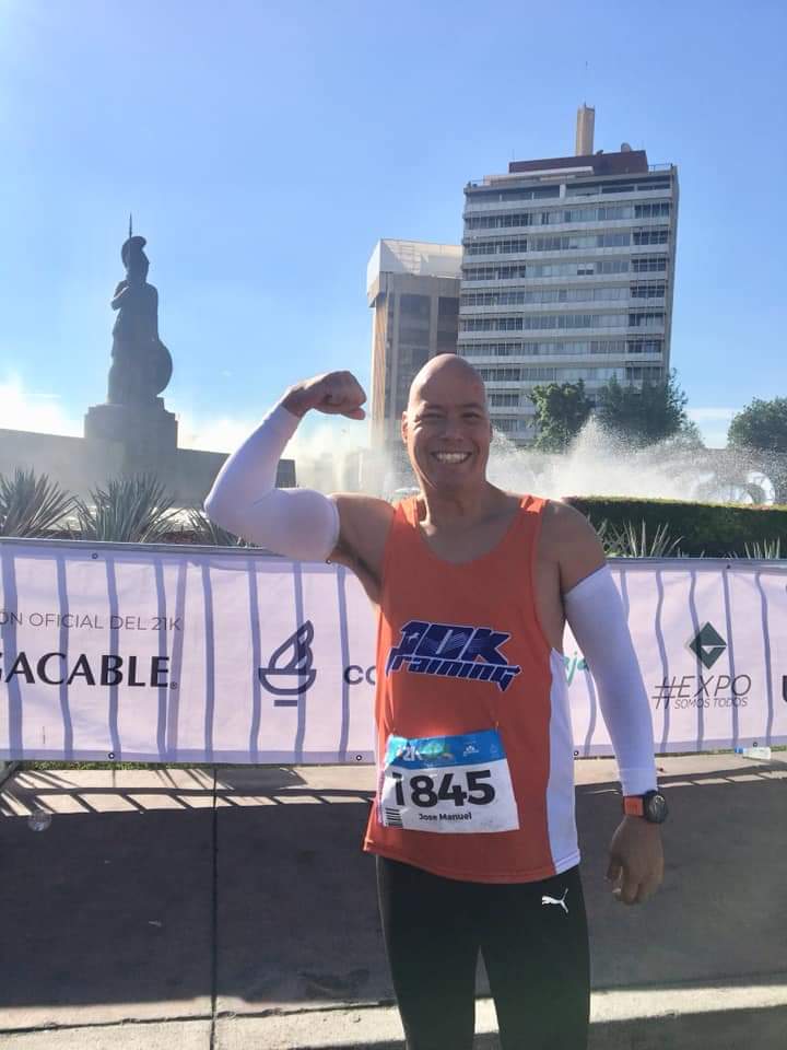 jmanuelm3x23's tweet photo. No es mi mejor medio Maratón, pero si es gran resultado para no haber entrenado tres semanas por lesión
#YTuLimiteDondeEsta
#YoElegiCorrer 
#ElNaranjaEsMiColor
#LoveRunSmile 
#RunNowBeerLater
#LograTusMetas
#DeSangreNaranja
@omicrongs @Training_10K https://t.co/j4cVU38Nn4
