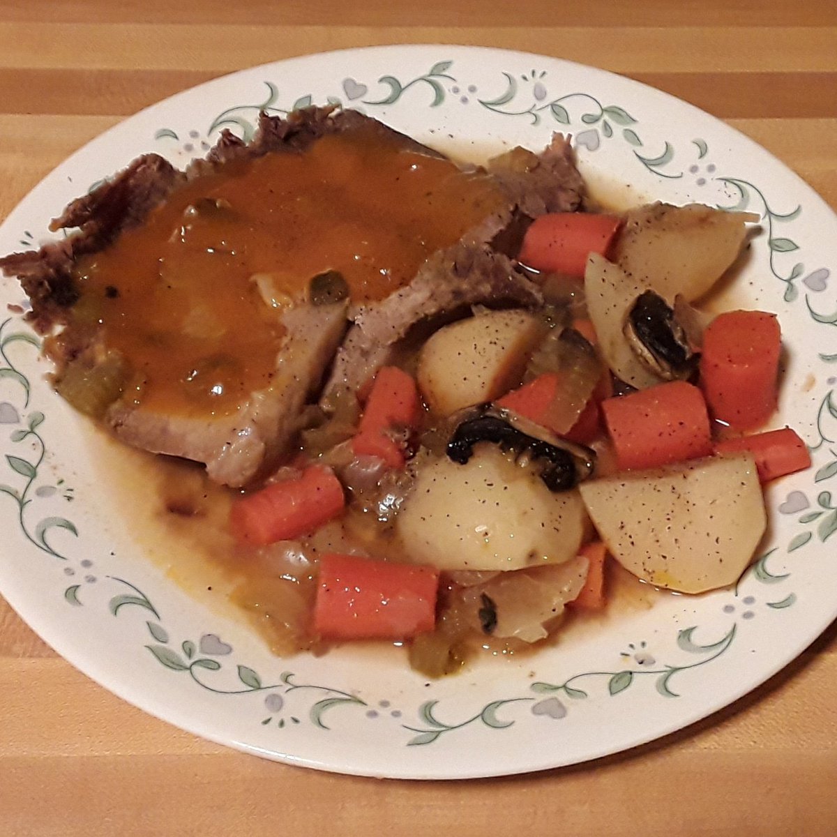 6bdesign's tweet photo. Damn, Gogel. You've outdone yourself! #patsselfonback #homecooking #nomtastic https://t.co/N9CSNb6KDs