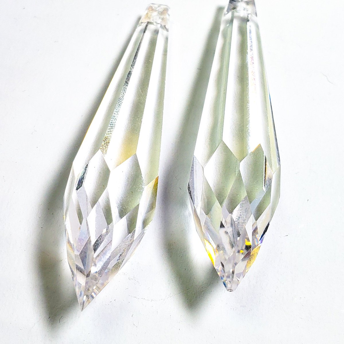 CrystalPrisms's tweet photo. Lead crystal icicle chandelier crystals. We sell wholesale by the case too #interiordesign #HotelsAccents https://t.co/5MFEVSrXn4