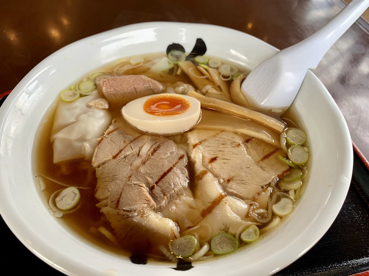 takec0411's tweet photo. 酒田ラーメン
花鳥風月
好きなラーメンだった🍜
#ラーメン #山形 #酒田 #花鳥風月 #海老ワンタン https://t.co/3I28EyJoz4