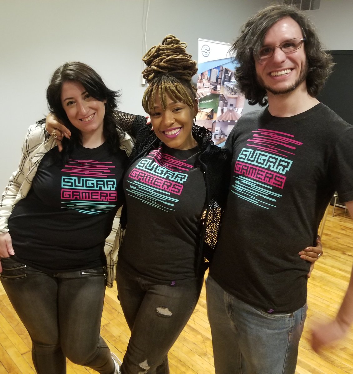 SugarGamers's tweet photo. Too much fun at the first #sugargamers open house of the year! We got to network, play a bit of #projectviolacea #tabletoprpg play some #VR games and some super DOPE #AR applications from @LiveCGI - Thanks everyone who came out to support! https://t.co/6ay9DmynsB