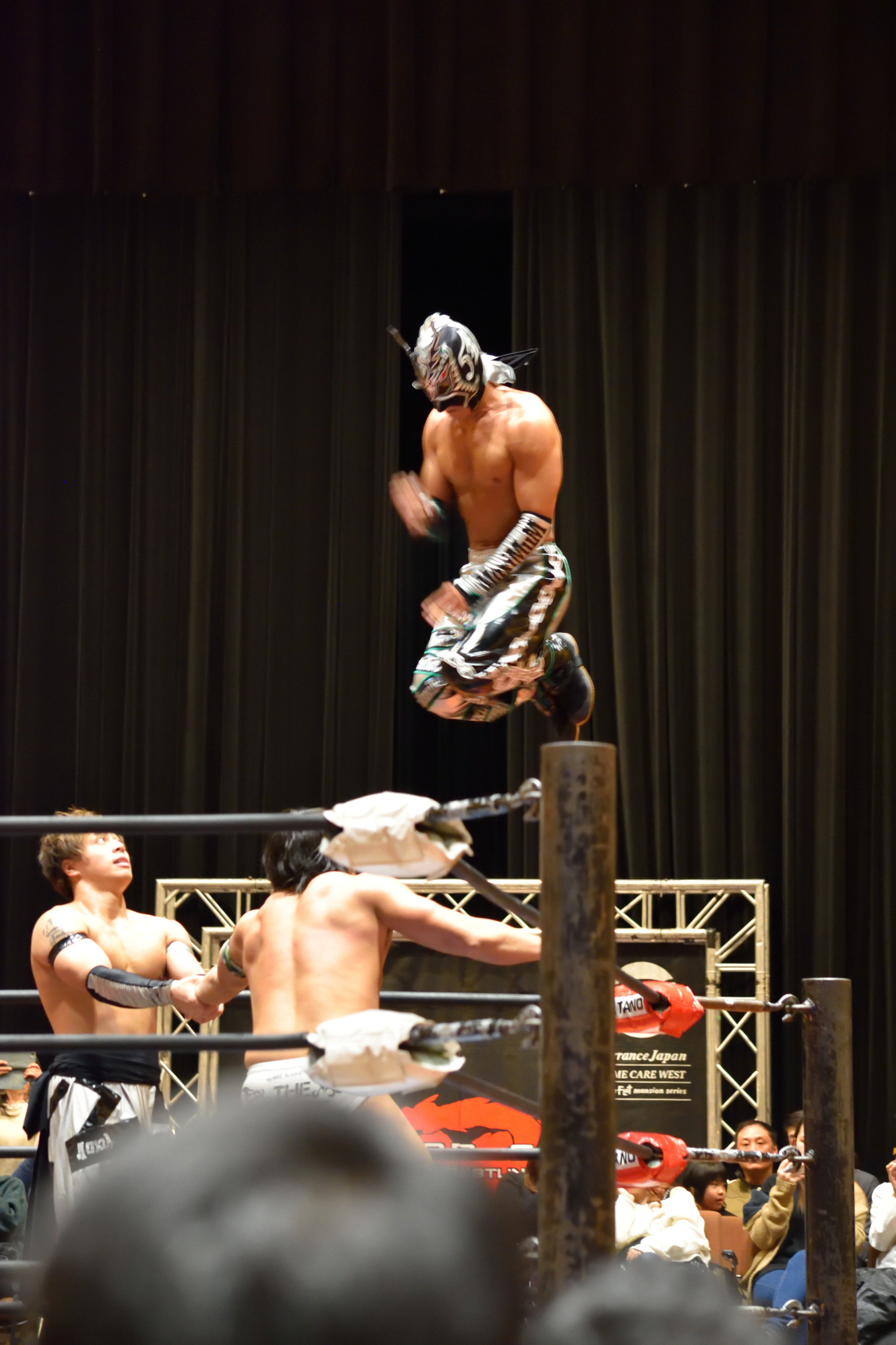 ドラゴンゲートプロレスリング - البحث / X