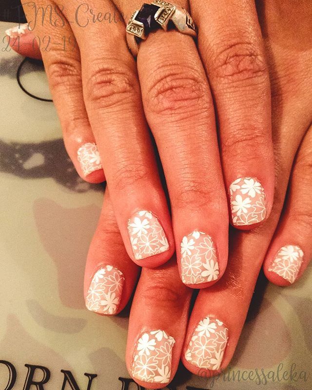 Princess_Aleka's tweet image. [55/365] Día 24. Crear: Una linda manicura para @veritoguillermo . • (Day 24. Create: A pretty manicure for Vero.) • • •
#FMSPAD #FMSPhotoADay @fmsphotoaday #FMSPhotoADayFeb #FMS_Create #PhotoADayChallenge #365DaysOfPhotos #LittleMomentsApp #BFYT #Vz… bit.ly/2SnoiDh