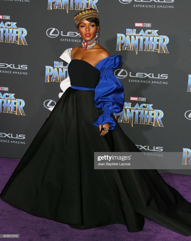 ゆーり Fsix ビリーポーター氏のタキシードドレスが話題のクリスチャン シリアーノ ですが去年のアカデミーアフターパーティーでジャネル モネイが着ていた真っ赤なタキシードスーツもかっこいいので タキシードという表現であってるのか分からんけど