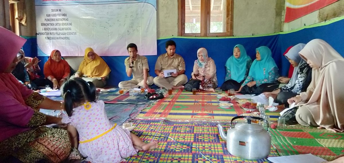 Penyuluhan penyakit tidak menular pd kader posyandu turut hadir kepala Puskesmas Warungpring dr. Tuti Alawiyah, Penyuluh KB Bp Kukuh <a href="/dinsoskbpp_pml/">𝑿𝑹𝑷 𝗡𝗼𝘁𝗶𝗳𝗶𝗰𝗮𝘁𝗶𝗼𝗻</a> <a href="/pakjunaedi/">Junaedi</a> <a href="/PemalangE_gove/">PemalangE-gov</a> <a href="/KWarungpring/">@kec warungpring</a> <a href="/puspindes/">PUSPINDES</a> <a href="/ganjarpranowo/">Ganjar Pranowo</a>