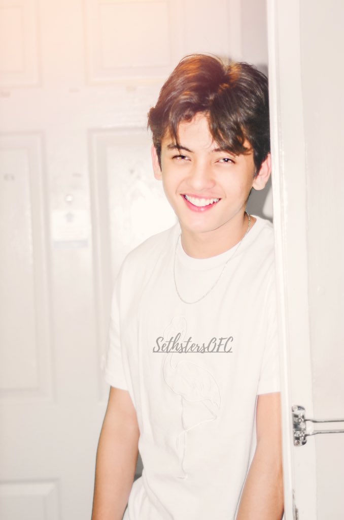 SETHstersOFC's tweet photo. ATTENDANCE CHECK!

Reply "Mahal na mahal ko si Seth" kung nakiki twitter party ka.

@imsethfedelin 
#ShareTheLoveSETH https://t.co/E2fcesvq8F