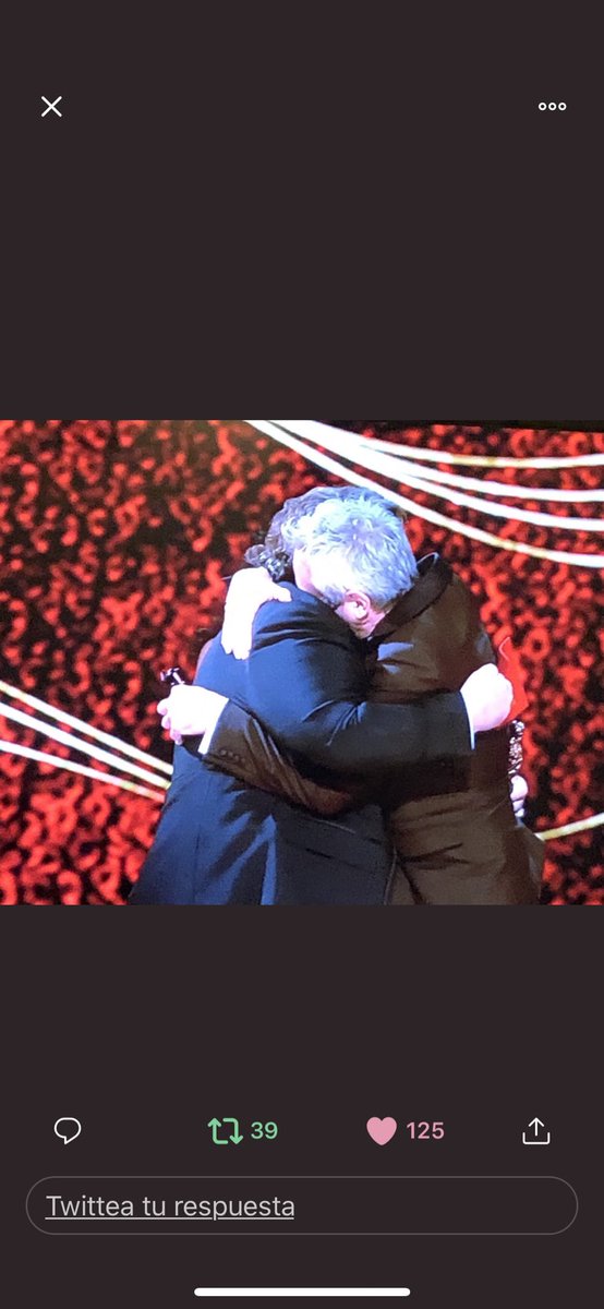 Munuzuri's tweet photo. #Oscars uno de los momentos   más emotivo de la noche!! https://t.co/wr9gJ6ntRW