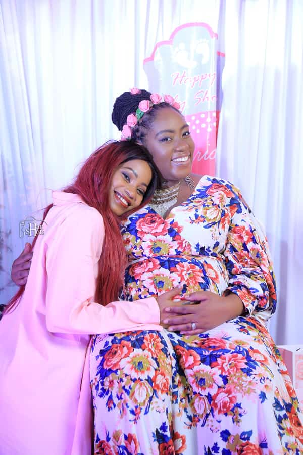 Safe delivery our dear Sheebaholics patron. Mum Anailah.<a href="/Ksheebah1/">Sheebah</a> we can't wait to see bby holic.
