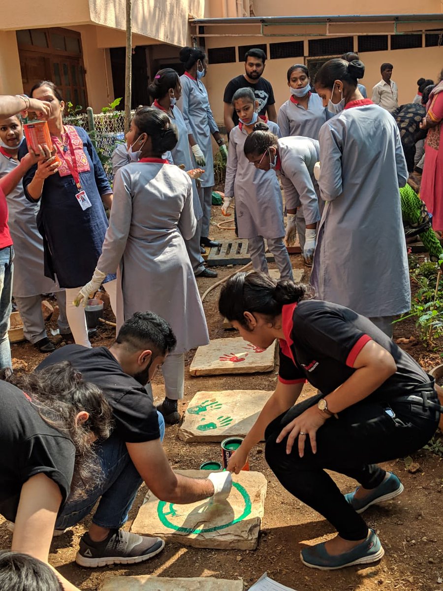 techmahindracsr's tweet photo. Kudos to the efforts of #TMFVolunteering! Organic farming by students and volunteers at #SMARTAcademy, Mumbai. They transformed a backyard garden to a colorful one with organic saplings and pictures #TechMahindraCSR @loveleenkacker @RuralInspire @asplendidtorch https://t.co/WT24p1TCeW