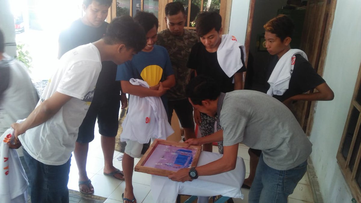 Kegiatan Pelatihan Bimbingan Teknis Produksi Sablon di Desa Bomo - Kecamatan Blimbingsari 20 - 27 Februari 2019 <a href="/AzwarAnas_A3/">Abdullah Azwar Anas</a>