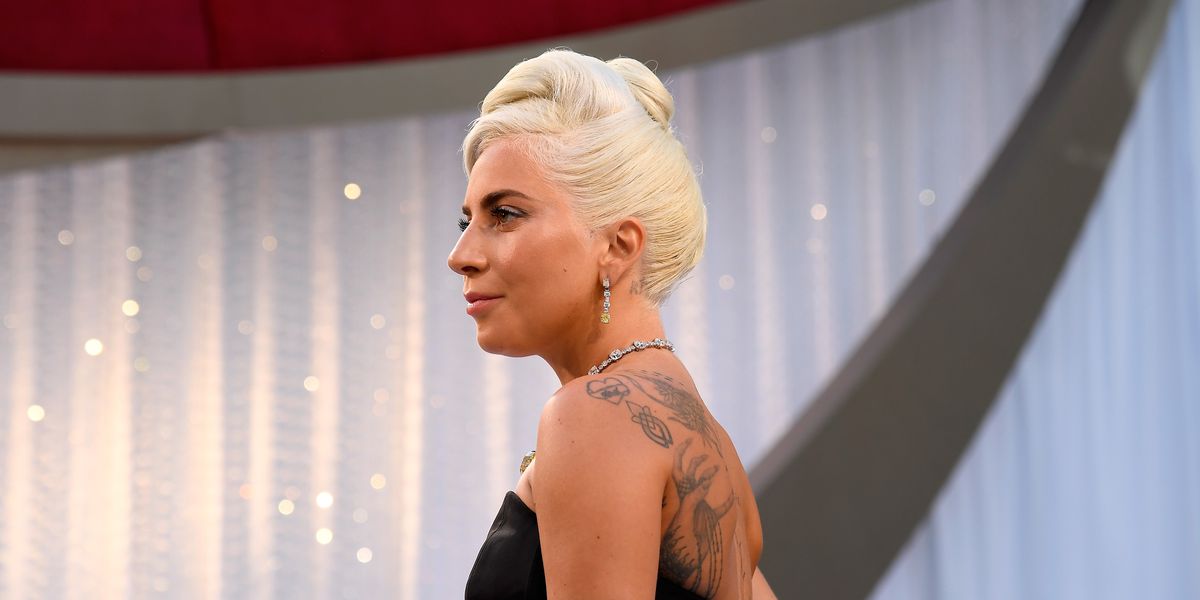Cosmopolitan's tweet photo. Twitter Has Some Feelings About Lady Gaga's Best Actress Oscar Loss https://t.co/DLmyXs8EDL https://t.co/xwZuvdfdYi