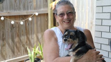qldhealth's tweet photo. On the blog: The subtle symptoms of Ovarian Cancer - what a survivor wants women to know

After surviving ovarian cancer, Sandra hopes sharing her story will help more women, read: https://t.co/qlFII7WUA4

#OvarianCancerAwarenessMonth 
#KnowAskAct
@OvarianCancerOz https://t.co/vk4nxSsxIX