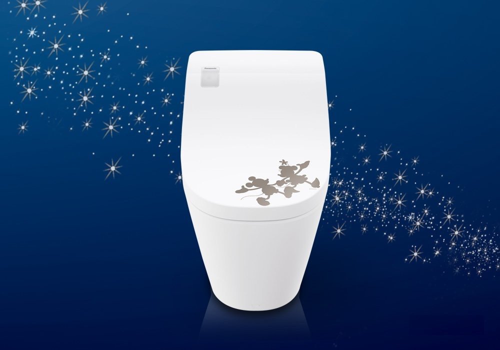 Disneystorejp's tweet photo. 全自動おそうじトイレ「アラウーノ L150シリーズ」に #ミッキー と #ミニー のシルエットデザインが新登場✨

さらに、ミッキースクリーンデビュー90周年記念デザインも期間限定で販売中！
トイレをお気に入りのアイテムで #ディズニー 空間にコーディネートしてみませんか？
https://t.co/jnPyhn3Z1D https://t.co/wUQdnVEoeD