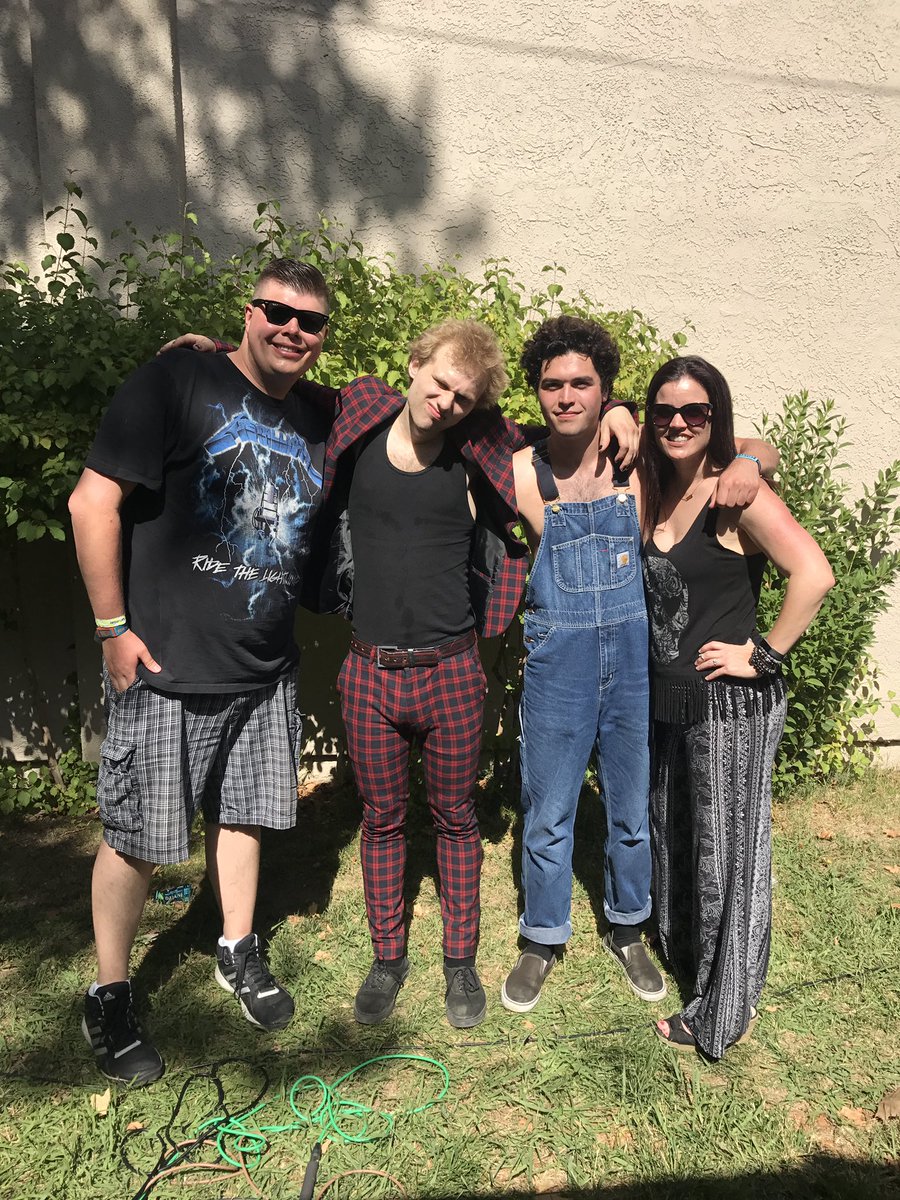 BabyHuey83's tweet photo. Congrats to #JoeyArmstrong, @therealcoleyoly, @maxbeckaaa and @sebasschinn from @swmrs on the release of their new album #BerkeleysOnFire. I picked up my copy on vinyl from @1234gorecords in #Oakland. I love it. Have fun on your upcoming tour. #1077TheBone #SWMRS #1234GoRecords https://t.co/pxI1Ehd1lv