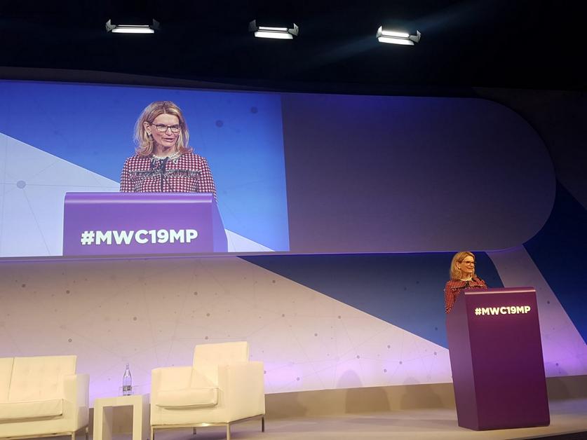 ITUBDTDirector's tweet image. We stand on the brink of an explosion in #IoT services &amp;amp; an inflection point in the types of applications we develop. Young people who have grown up ‘digital’ are thinking about old problems very differently. A lot of those young people live in the developing world @ITU #MWC19MP
