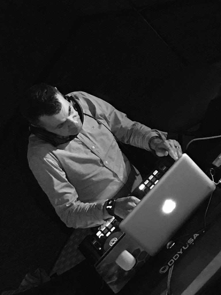 Nuova playlist Lounge spotify open.spotify.com/user/117545284…