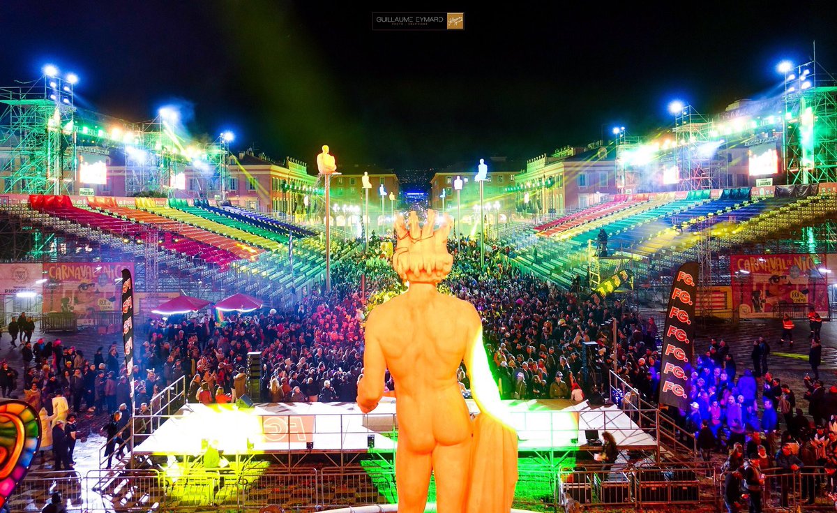 louqueernaval's tweet photo. Hier, @louqueernaval a rempli la place Massena à #Nice06 à l’occasion de son grand retour. Merci pour tout cet amour, et à l’année prochaine ! ❤️🌈 
#PremierCarnavalGayDeFrance #NiceMoments #ILoveNice https://t.co/eywraasxTW