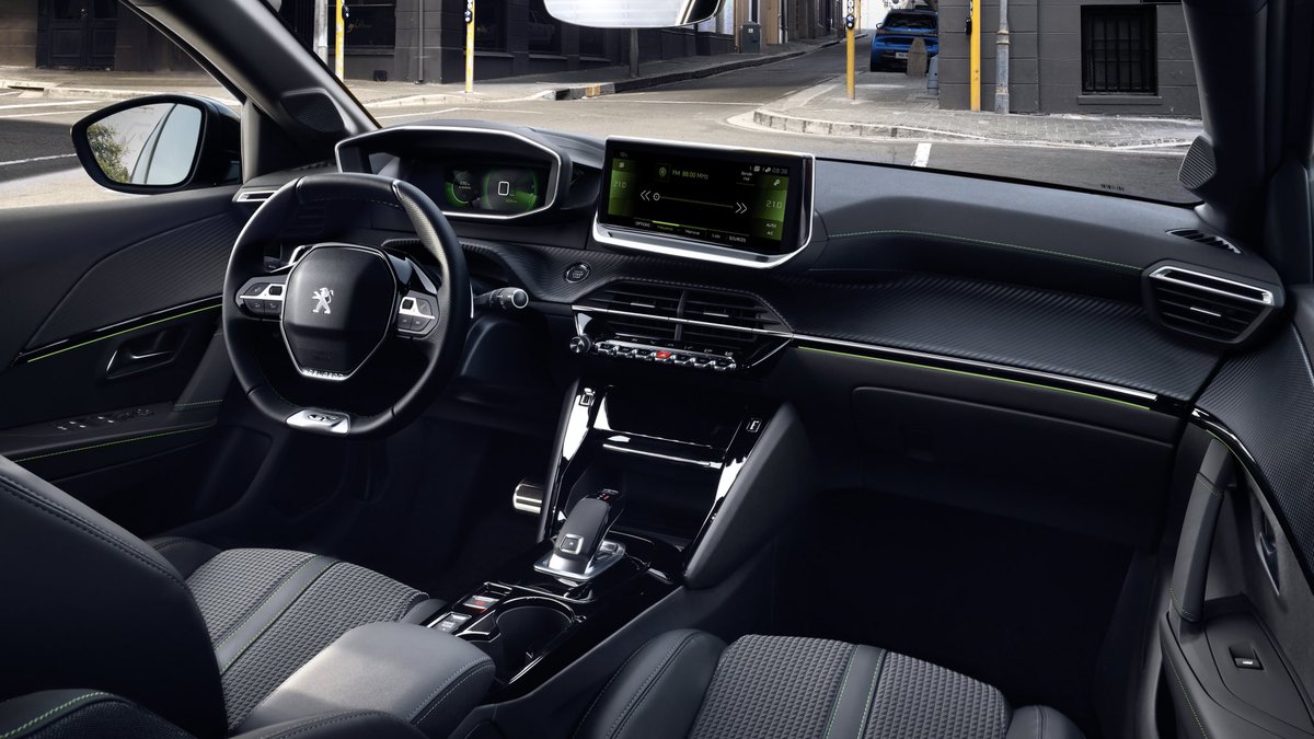 JPImparato's tweet photo. Our new i-Cockpit has a 3D feature I’m sure you will be surprised about. The kind of surprise that will make you say: Wow! #Peugeot208 https://t.co/jX7nB0G7IX