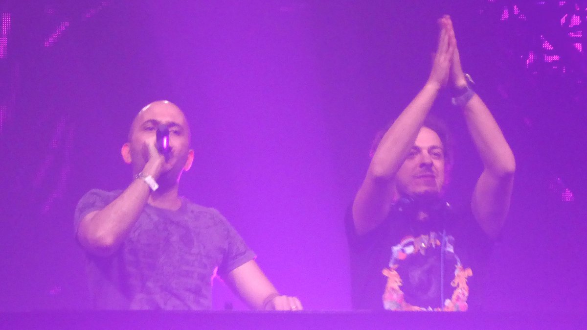 #ASOT900 #ASOTFESTNL #astateoftrance <a href="/arminvanbuuren/">Armin van Buuren</a> #utrecht #netherlands #trancefamily #Lifting #You #Higher <a href="/ALDA__NL/">ALDA</a> <a href="/Armada/">Armada Music</a> <a href="/vinivicimusic/">Vini Vici</a> #awesome #set 🙌🙌🙌💪