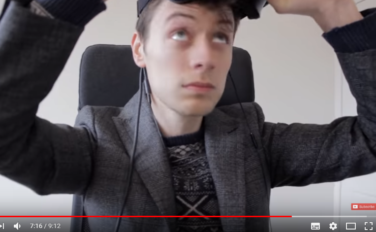 If this gets 1000 retweets I will dress like the director from "Bolt" then overdub this entire scene as the director on my main channel

youtube.com/watch?v=voh2ml…