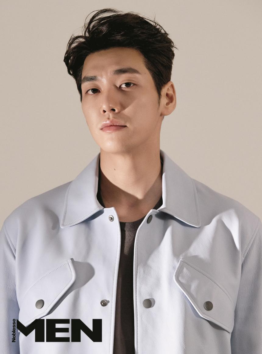 Hasil gambar untuk kim young kwang