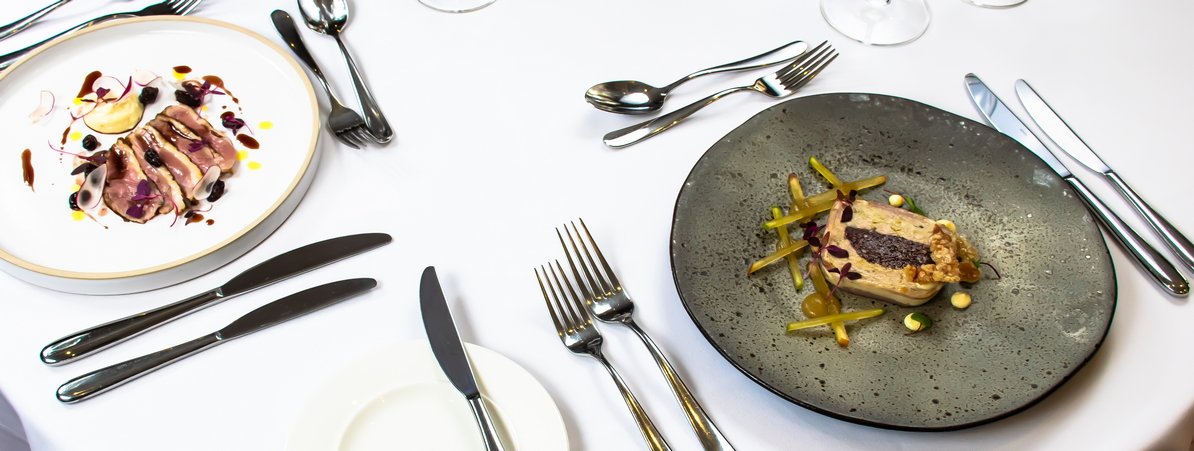 New Menu Launch in March, The Brasserie and Set menu will be updated with locally sourced seasonal dishes. Watch this space for more divine dishes...
#finedining #romsey #hampshire #locallysourced

Photography by @Eccimages