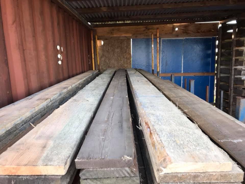 ReclaimedLpool's tweet photo. We are now selling pine boards by the foot. Sizes are from 4” wide to 12” wide. ( all 1” thick)
Prices start from 50p ( for 4” wide ) up to £1.50 ( for 12” wide.) Maximum length is 18ft long.
(All cutting is free) 
Call 07341773555 
Can deliver for a price just need a postcode. https://t.co/cA16O8J7r8
