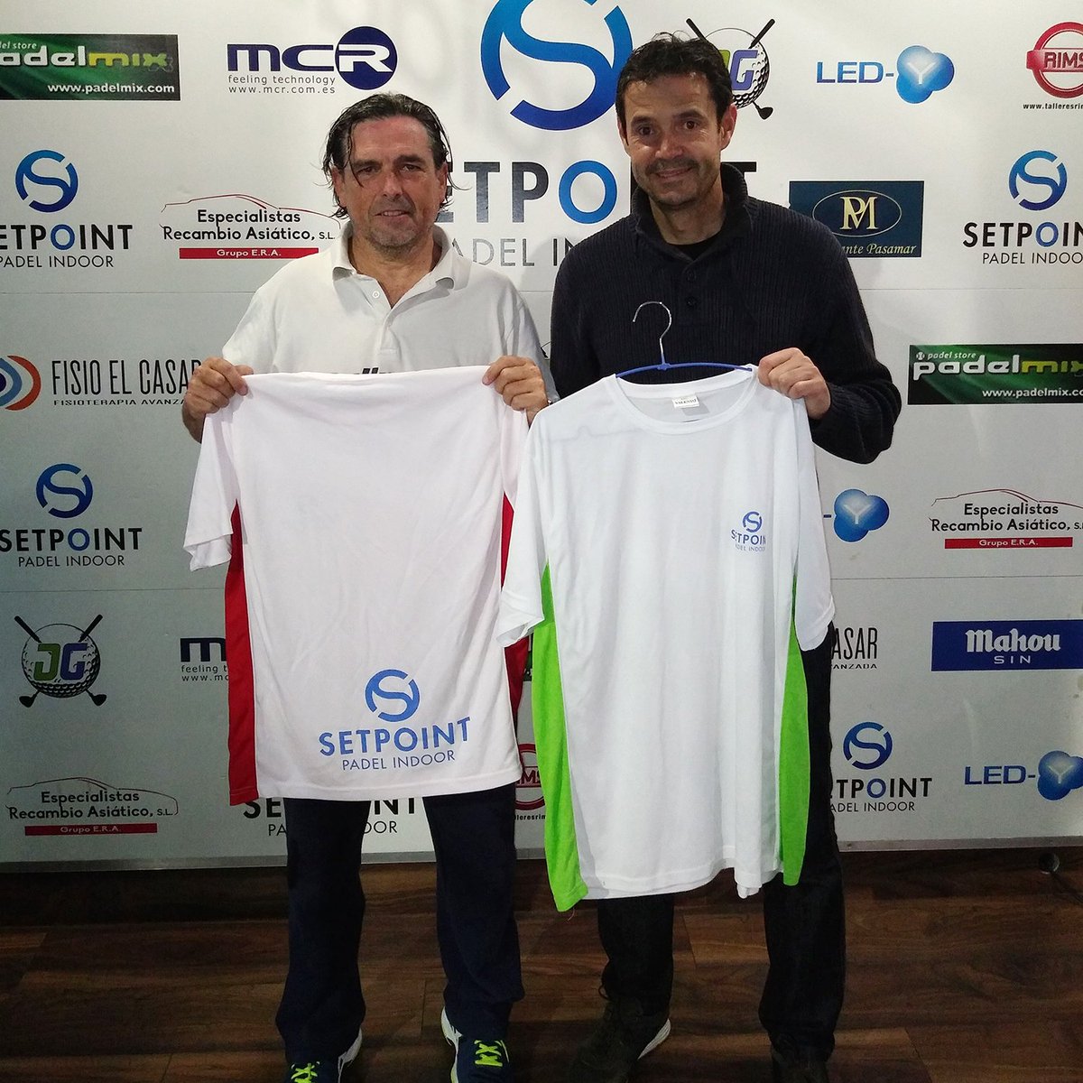 SetPointG's tweet image. Buenos días, amigos. Para empezar la semana aquí os dejamos las fotos de nuestros campeones de los Torneos Mixto y Medio de ayer domingo 24 de febrero. Enhorabuena a los campeones!