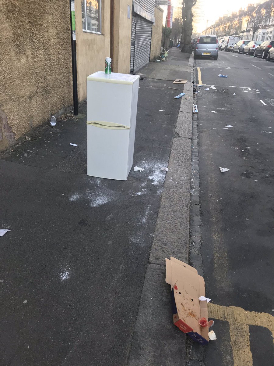 RussellRdE17's tweet photo. Unacceptable fly tipping at the end of our road #wfcleanteam Today, we have a manky old fridge, rubbish, childrenβs toys. Please help @wfcouncil https://t.co/Zg8RaLA73R