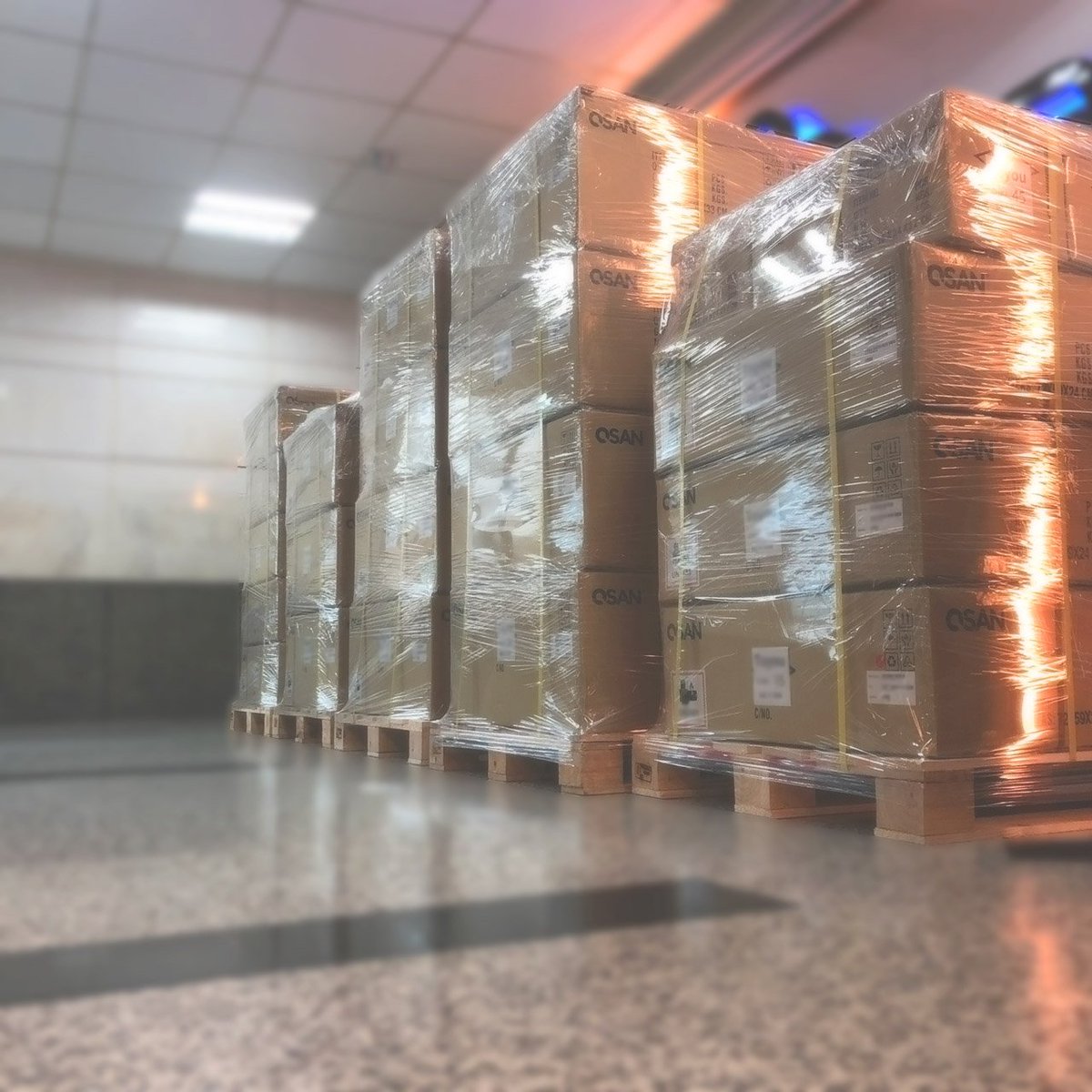 QSANstorage's tweet image. Prosperous loading !! It&apos;s  a busy week

#NAS #SAN #AllFlashArray #QSAN #Shipping