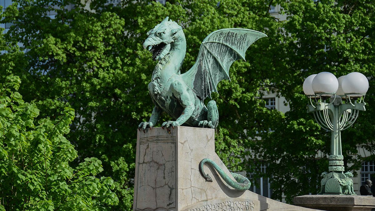 visitljubljana's tweet photo. #Ljubljana already ranked three times among Global Top 100 #Sustainable Destinations. This year it's also among the finalists for the ‘Best of Cities’ Award Category. 💚 Will we win it? It will be revealed at @ITB_Berlin. https://t.co/W9x7ExhqDE https://t.co/Za2PxjCw3R