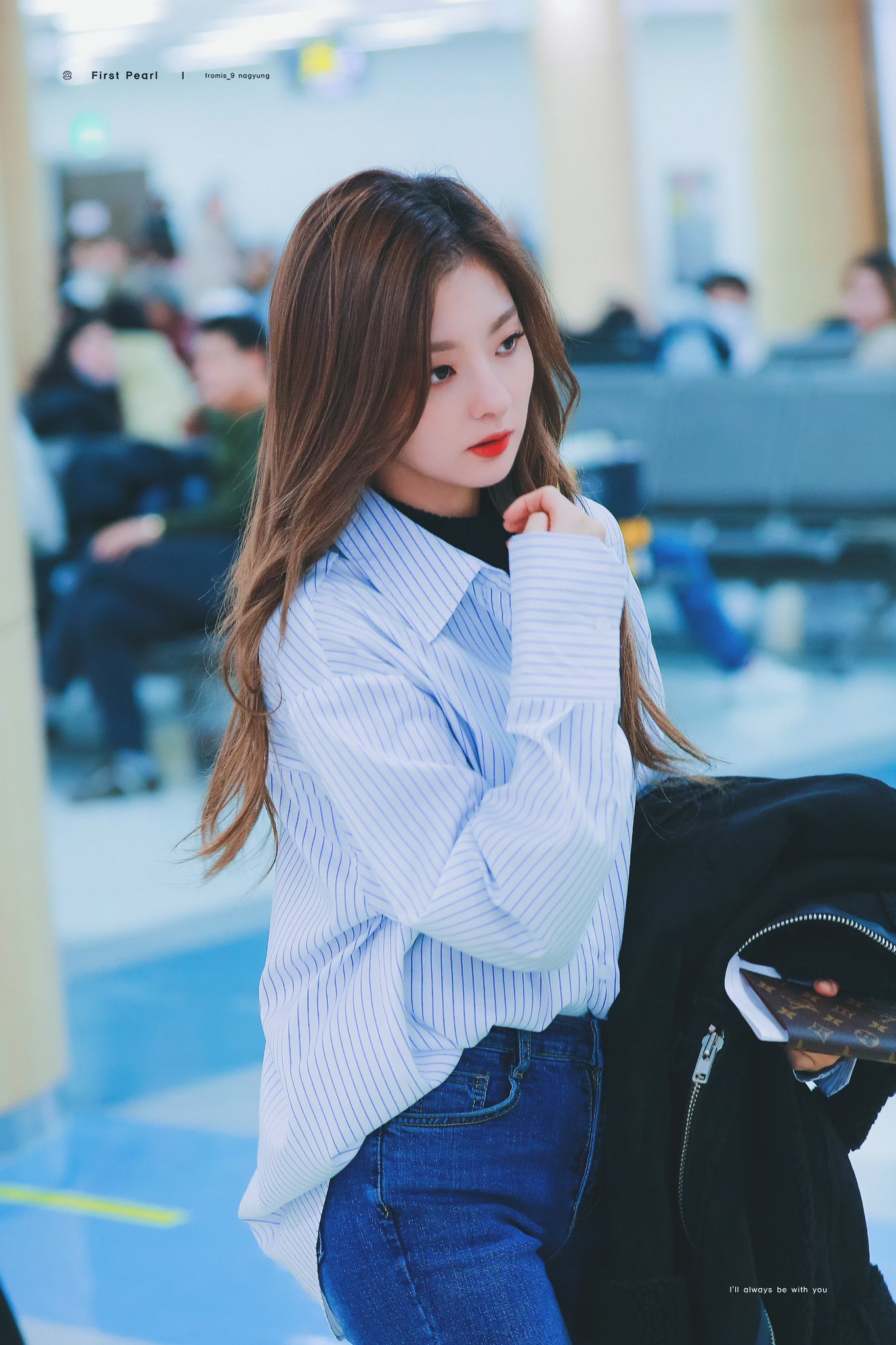 D0PHiZnUwAESIwT.jpg:large