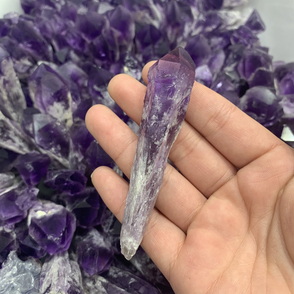 rockeastgem's tweet photo. Natural Amethyst Scepter Wand for sale
💰:18usd/piece shipped random delivery
💰:30usd for 2pcs
#amethyst #amethystwand #amethystscepter #rawamethyst
#amethystcluster https://t.co/l07zzAbk6S