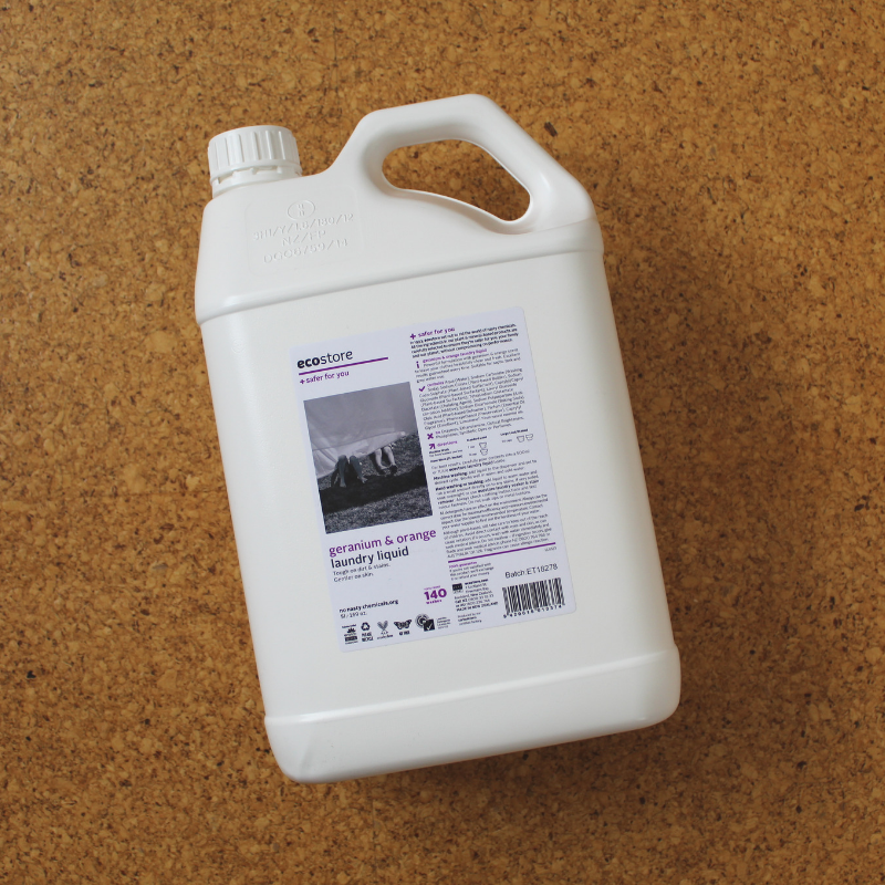 TheZeroWasteWay's tweet photo. Laundry Liquid.

I don't usually accept freebies.

However, when I can get a 5 Litre of @ecostore Laundry Liquid using my Air New Zealand Airpoints - @FlyAirNZ then that's one of the freebies that I find hard to turn down.

At least it's bulk and recyclable.

#ZeroWaste #Freebies https://t.co/cxPKHPIz8Y