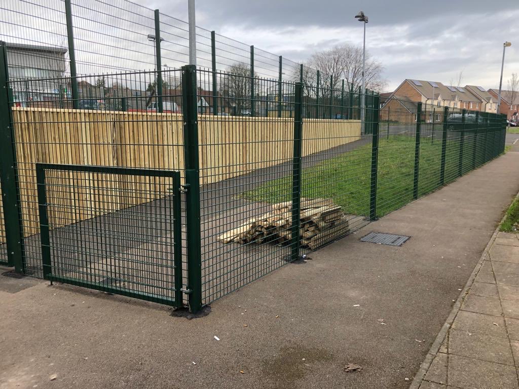 PRICE FENCING tweet media