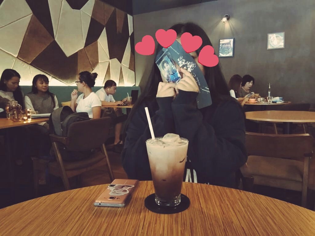 qy0ksjin's tweet photo. @allforw1_my @EndnBegin thank you for organizing this great Cupsleeve Event!! And thankyou to @ultiyoonmin for accompany me! Love you all๐
#Endnbegin #wannone https://t.co/9WBR6JnMFI