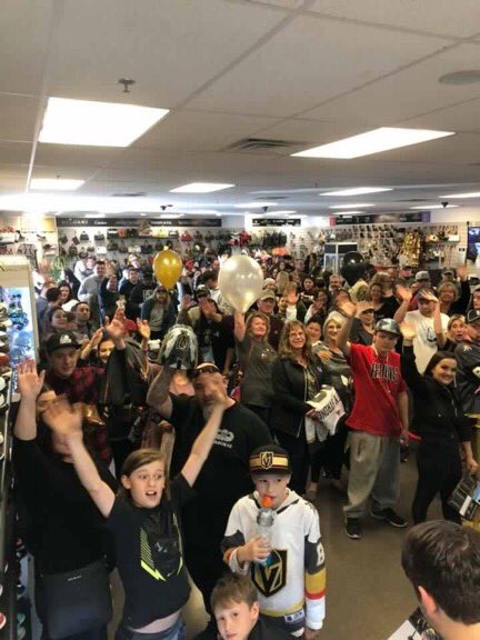 Max Pawn tweet media