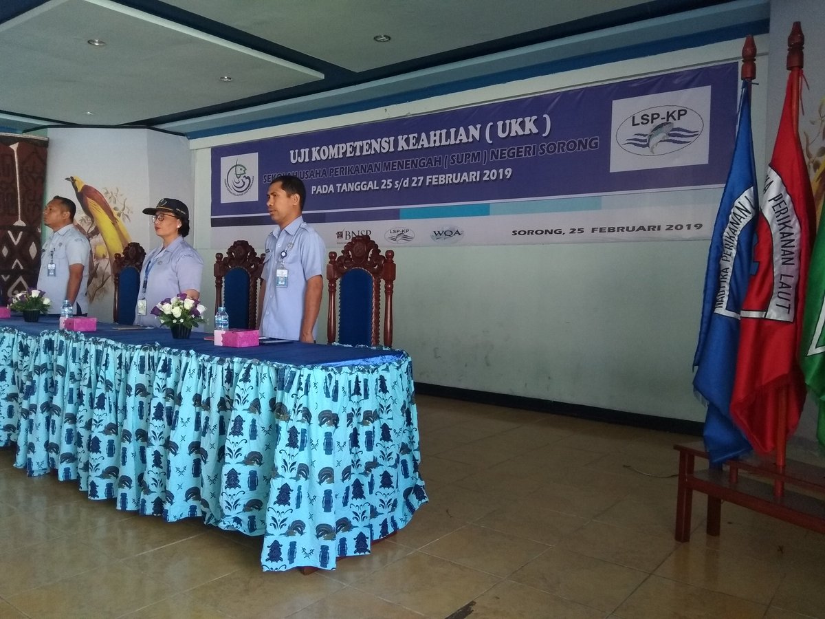 BRSDMSUPMSorong's tweet photo. Pembukaan kegiatan Ujian Kompetensi Keahlian (UKK) untuk peserta didik SUPM Sorong yang juga dihadiri oleh pihak perusahaan yg ada di Sorong.
#Kerja3ersama 
@Erni_Kristina @Pusdik_KP @brsdm_kp https://t.co/B7KHzYodS6