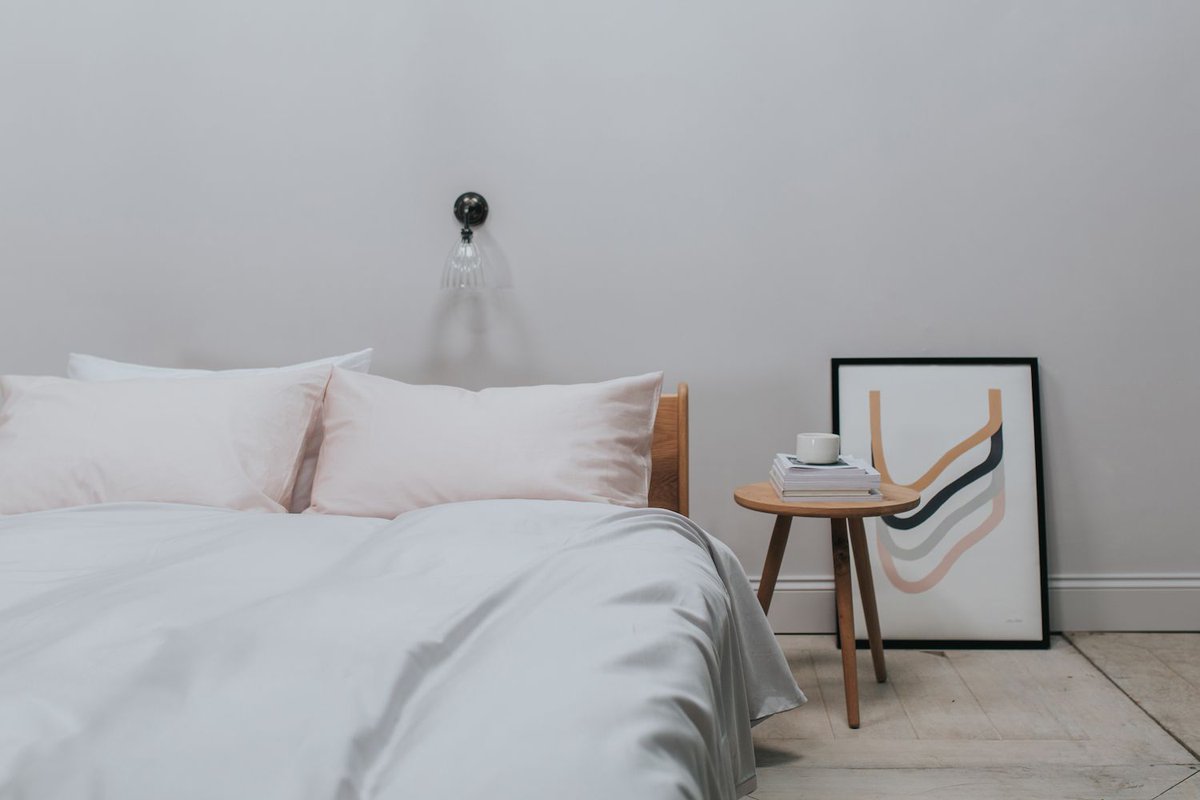 bedfolkhq's tweet photo. You’re my favourite hello and my hardest goodbye.
•⠀⠀⠀
Ft. Luxe in Dove duvet cover (https://t.co/sPhWF6LAuZ) with Classic in Rose pillowcases (https://t.co/pkZQ1LSlRp)
•⠀⠀⠀
#monday #mondaymood #bedfolk #bedding #ethical #ihavethisthingwithbed #mybed #myhome #lovebed https://t.co/WwUAgHNqNm