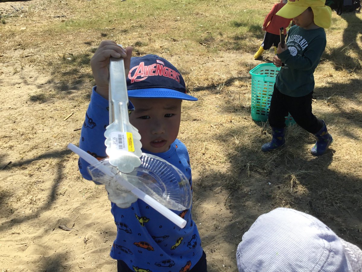 JIS_KindyCroc's tweet photo. To further the Crocs' knowledge of 'Loving Our Ocean' and the world around us, we visited Jerudong fish market to see how the sea creatures make their journey from water to food stall and how we need to keep the shores clear of rubbish and relics, however big they are #JISRespect https://t.co/qTfsfJ5Q29