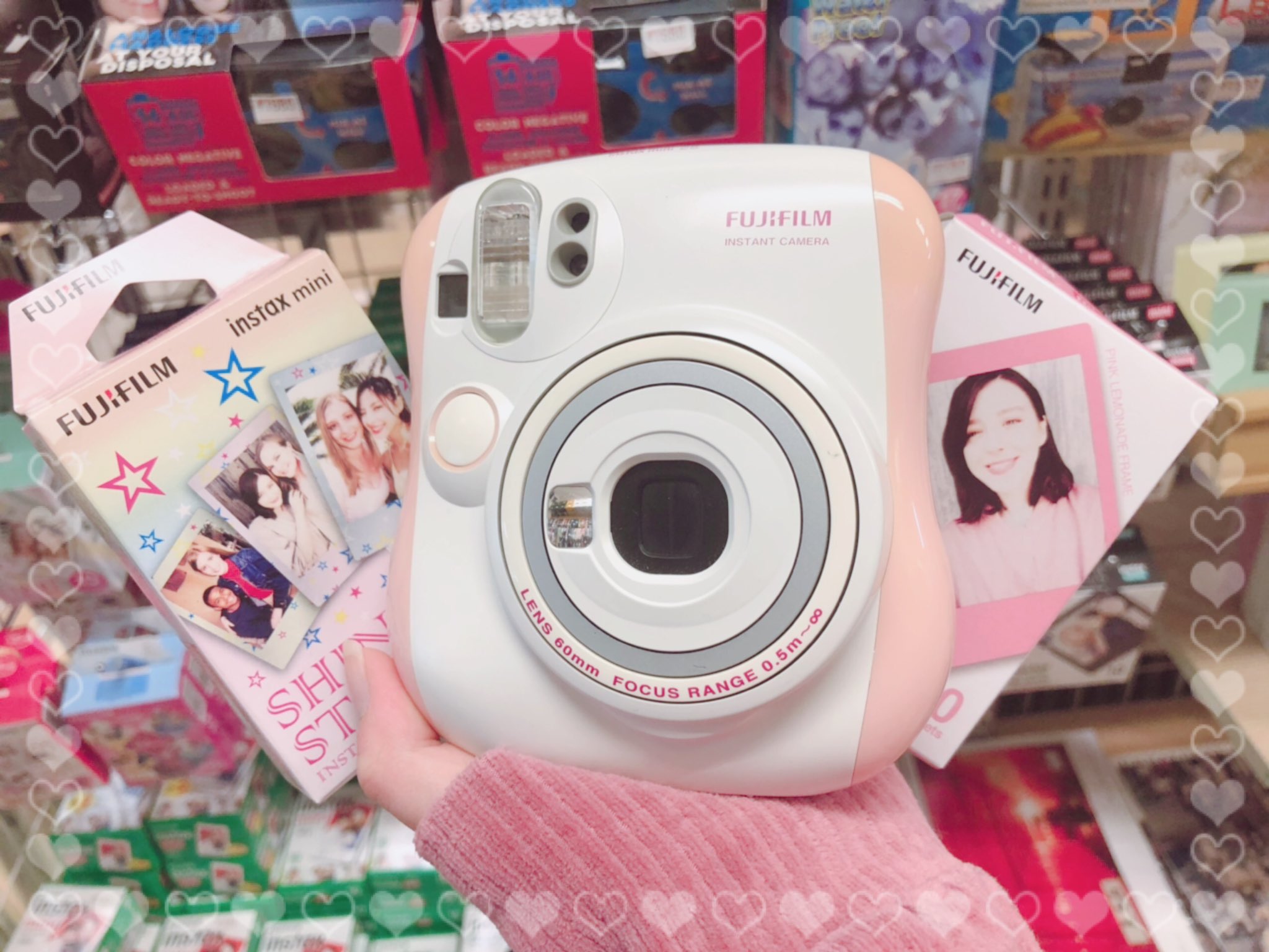 تويتر カメラはスズキ 横浜joinus على تويتر 憂鬱な月曜日はピンクのチェキで気分をあげていきましょ 写真真ん中のinstax Mini25 は中古で 4 000です 動作にも問題なく 中古といえども安心してお使いいただけます 横撮り用のボタンあり チェキの