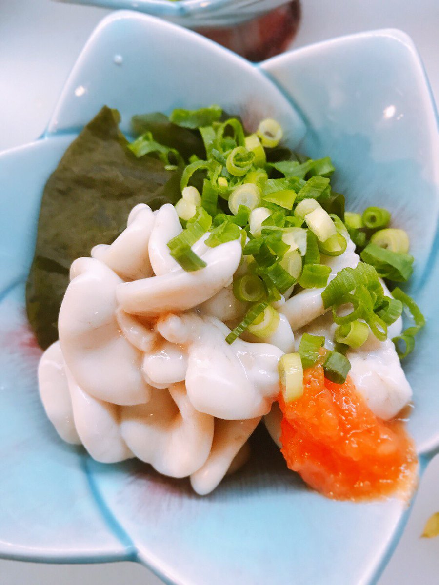 居幸家 ららみつ 居幸家ららみつ月曜日営業始まってるよー 今日はマコガレイ刺身やら白子ポン酢やら聖護院大根とマコの煮物やら焼き鳥やらおでんやら全部500円よー おいでおいで 1時00分までよー ェ T Co