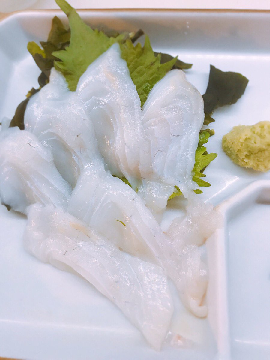 居幸家 ららみつ 居幸家ららみつ月曜日営業始まってるよー 今日はマコガレイ刺身やら白子ポン酢やら聖護院大根とマコの煮物やら焼き鳥やらおでんやら全部500円よー おいでおいで 1時00分までよー ェ T Co