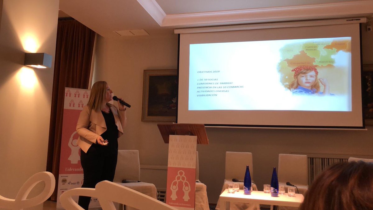 BpwSpain's tweet photo. Liderando en femenino.

Presentación de Enredadas - BPW Teruel, nuevo club que se incorpora a BPW Spain. 

Desde aquí les damos la bienvenida. https://t.co/2z2mhFe596