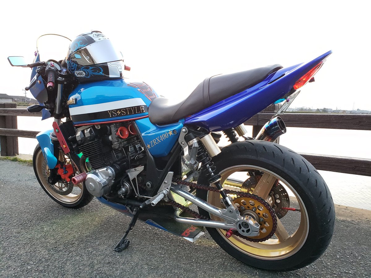 Ysｸﾝ V Twitter 僕のカスタム かっこいいと思ったらrt いいねお願いします Zrx400 Cb400sf Nc39