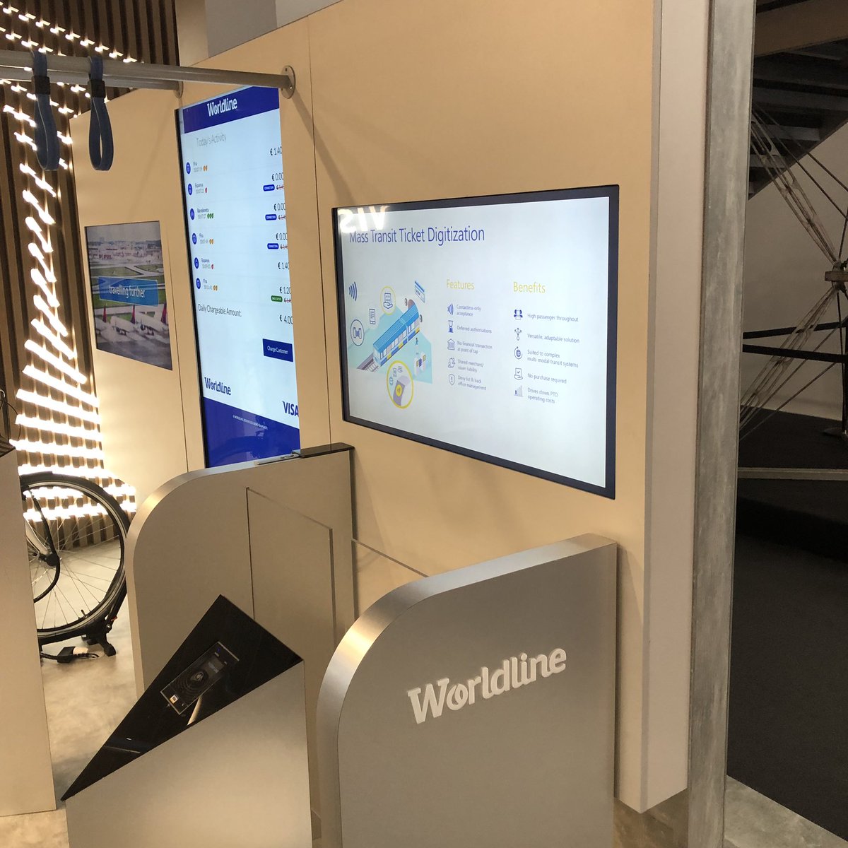 jsalinaswork's tweet photo. @grimoldi_mauro @VisaNewsEurope #MWC19 #tap2use
Payment transport solutions at #Visa booth powered by @WorldlineGlobal https://t.co/VEedeB3mCd