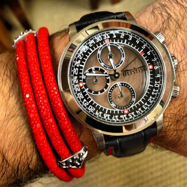 Our chronograph, the only one in the world completely see-through.
 Notre chronographe, le seul au monde à être complètement transparent.
